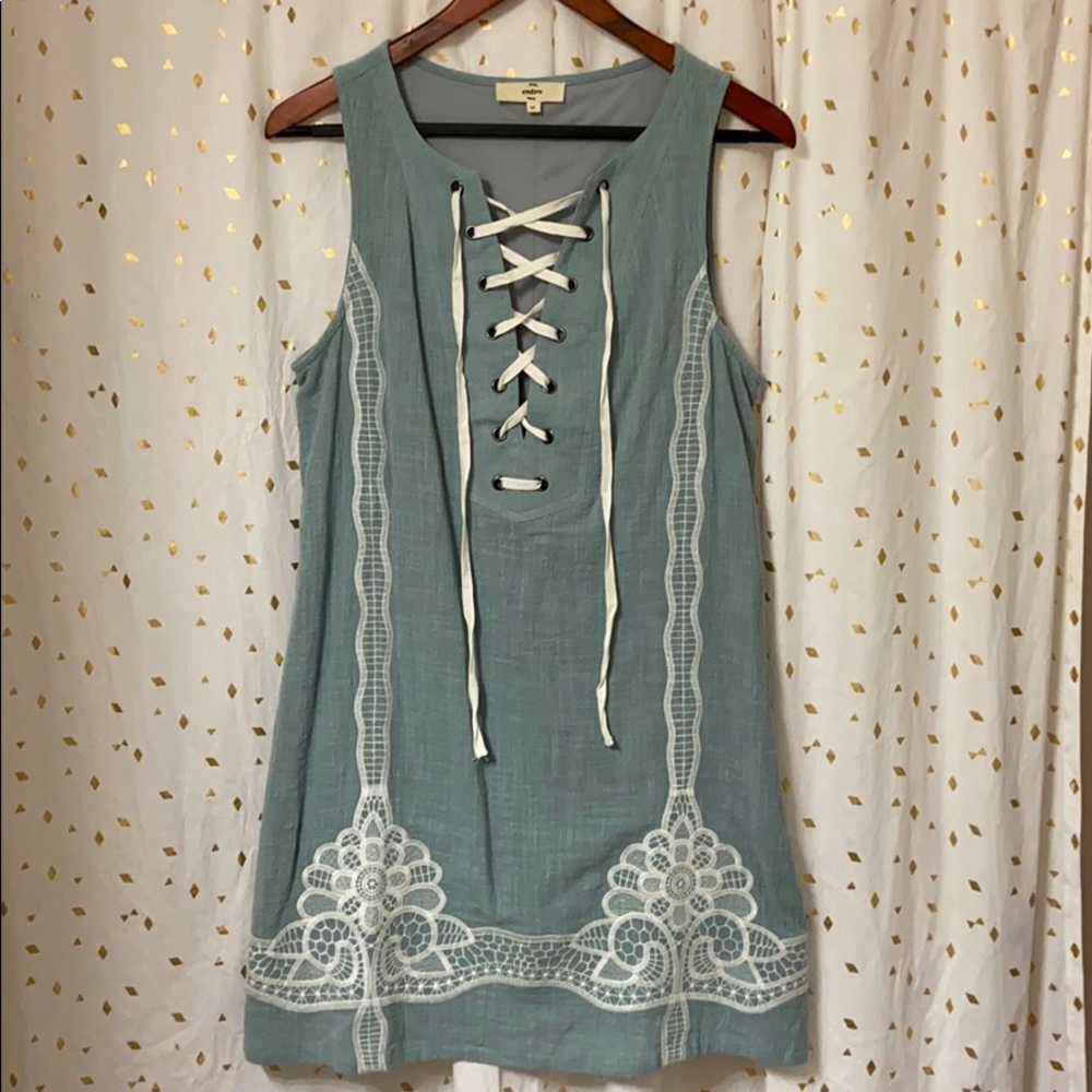 Entro tie-up shift dress